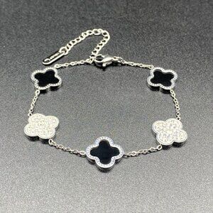 Classic Silver and Black Clover Bracelet
